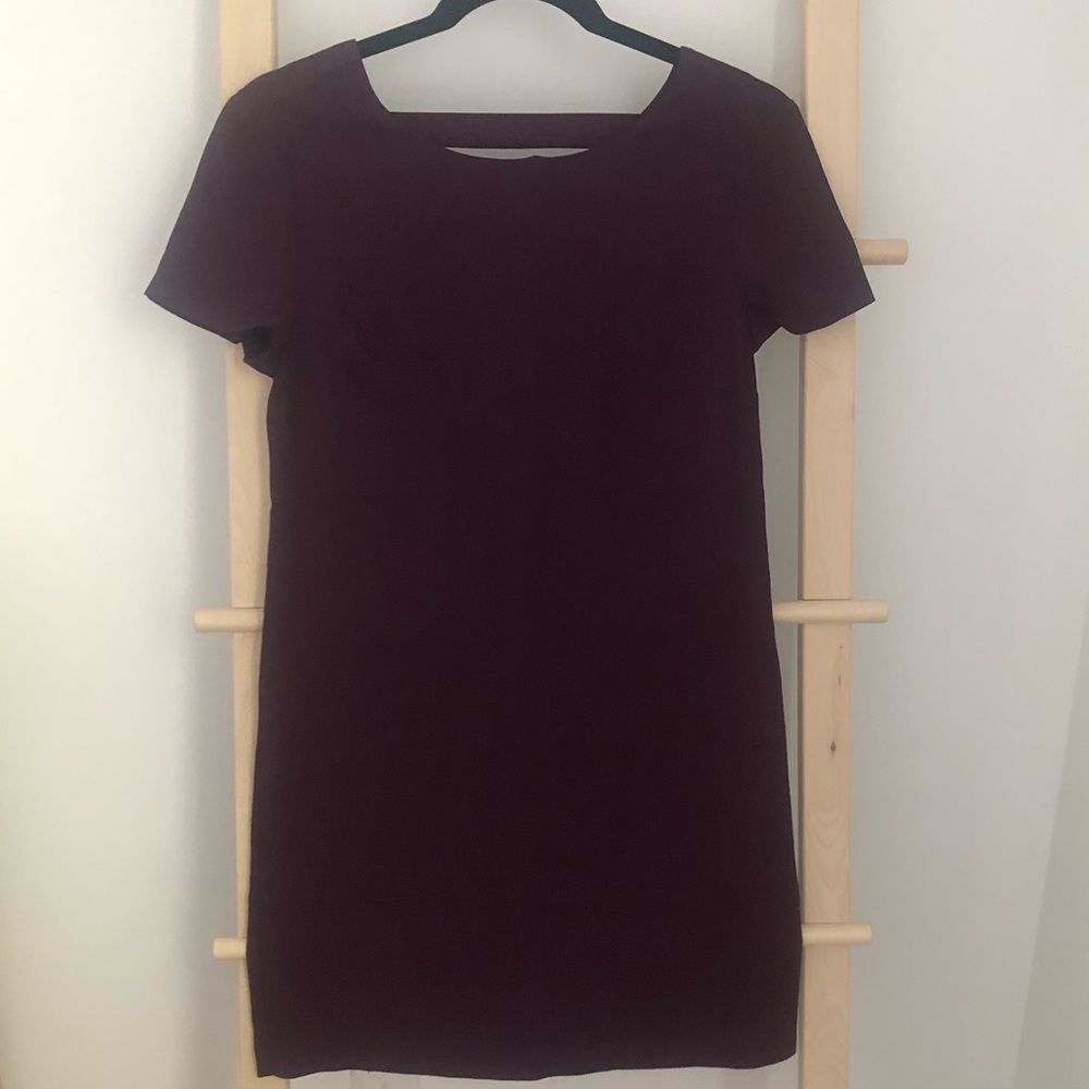 Dynamite Purple Shift Dress with back cut out XS - Picture 1 of 3